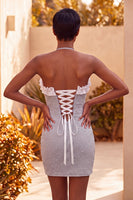 Laden Sie das Bild in den Galerie-Viewer, Helllila Bodycon Neckholder Rüschen Perlen Kurzes Abendkleid mit Schnürung