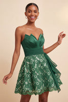 Laden Sie das Bild in den Galerie-Viewer, Himmelblaue A-Linie Sweetheart Pailletten Schnürung Back-Homecoming-Kleid mit Schärpe