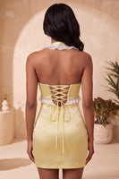 Laden Sie das Bild in den Galerie-Viewer, Satin Lila Bodycon Neckholder Kurzes Abendkleid mit Schnürung
