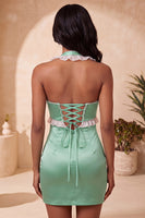 Laden Sie das Bild in den Galerie-Viewer, Satin Lila Bodycon Neckholder Kurzes Abendkleid mit Schnürung
