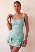 Laden Sie das Bild in den Galerie-Viewer, Mintgrüner Bodycon mit quadratischem Paillettenausschnitt und Schnürung Back-Homecoming-Kleid mit Schleife
