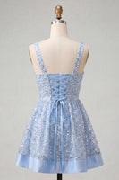 Laden Sie das Bild in den Galerie-Viewer, Himmelblaues A-Linie-Eck mit quadratischem Halsausschnitt und Pailletten-Pailletten-Homecoming-Kleid mit Schleife
