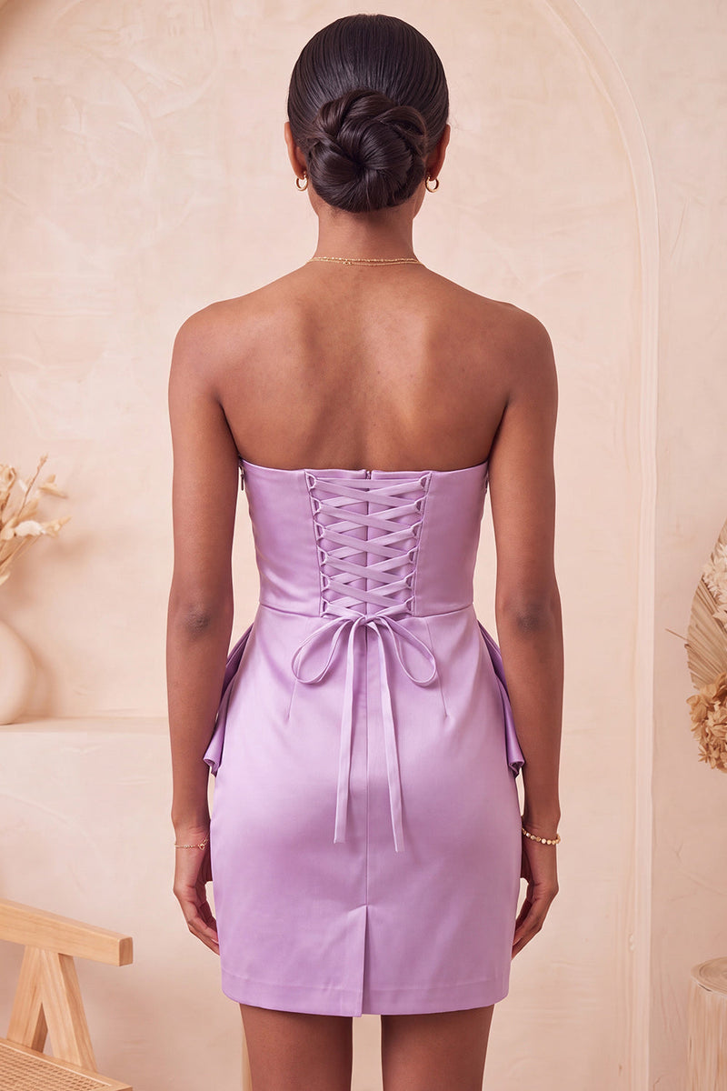 Laden Sie das Bild in den Galerie-Viewer, Trägerloses Hellviolettes Bodycon Schnürung Perlen Gerafftes Kurzes Abendkleid