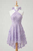 Laden Sie das Bild in den Galerie-Viewer, Fliederfarbener Halterhals A-Linie Perlen, blumiges High-Low-Homecoming-Kleid mit Spitze auf dem Rücken
