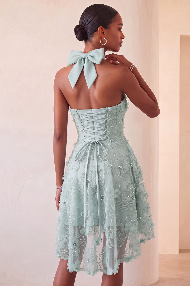 Laden Sie das Bild in den Galerie-Viewer, Fliederfarbener Halterhals A-Linie Perlen, blumiges High-Low-Homecoming-Kleid mit Spitze auf dem Rücken