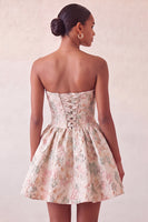 Laden Sie das Bild in den Galerie-Viewer, Staubiges blaues, trägerloses A-Line-Jacquard-Floral-Lace-Homecoming-Kleid mit Schleife