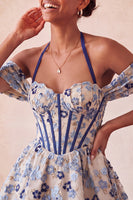 Laden Sie das Bild in den Galerie-Viewer, Hellrosa Halterhals-A-Linien-Korsett Jacquard-Blumen-Homecoming-Kleid mit Spitze auf dem Rücken