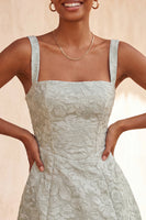 Laden Sie das Bild in den Galerie-Viewer, A-Linie staubiges Salbei-Quadrathals-Jacquard-Floral-Spitzenkleid mit Heimkehrkleid mit Schleife