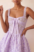 Laden Sie das Bild in den Galerie-Viewer, A-Linie hellviolettes quadratisches Korsett, Jacquard-Spitzen-Rücken-Perlen-Homecoming-Kleid
