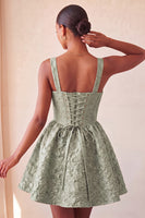 Laden Sie das Bild in den Galerie-Viewer, A-Linie Jacquard Gelbes Blumenspitzen-Heimkehrkleid mit Schleife