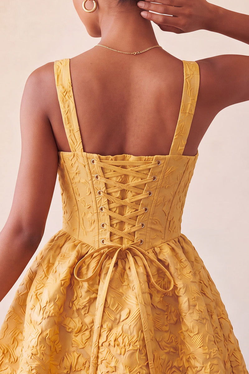 Laden Sie das Bild in den Galerie-Viewer, A-Linie Jacquard Gelbes Blumenspitzen-Heimkehrkleid mit Schleife