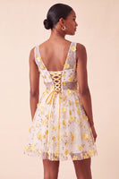 Laden Sie das Bild in den Galerie-Viewer, Blush-V-Ausschnitt Blumen-A-Line Homecoming-Kleid mit Schnürung hinten