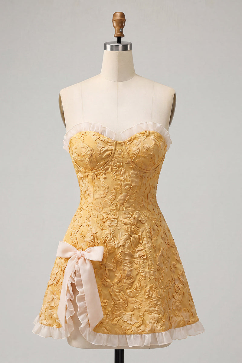 Laden Sie das Bild in den Galerie-Viewer, Sweetheart Yellow Jacquard A-Line Rüschen-Back-Homecoming-Kleid mit Schlitz