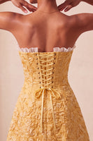 Laden Sie das Bild in den Galerie-Viewer, Sweetheart Yellow Jacquard A-Line Rüschen-Back-Homecoming-Kleid mit Schlitz