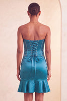 Laden Sie das Bild in den Galerie-Viewer, Trägerloses Bodycon Lake Blue Perlen-Kurzes Homecoming-Kleid mit Rüschen