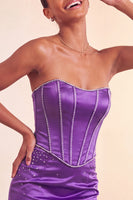 Laden Sie das Bild in den Galerie-Viewer, Trägerloses Bodycon Lake Blue Perlen-Kurzes Homecoming-Kleid mit Rüschen