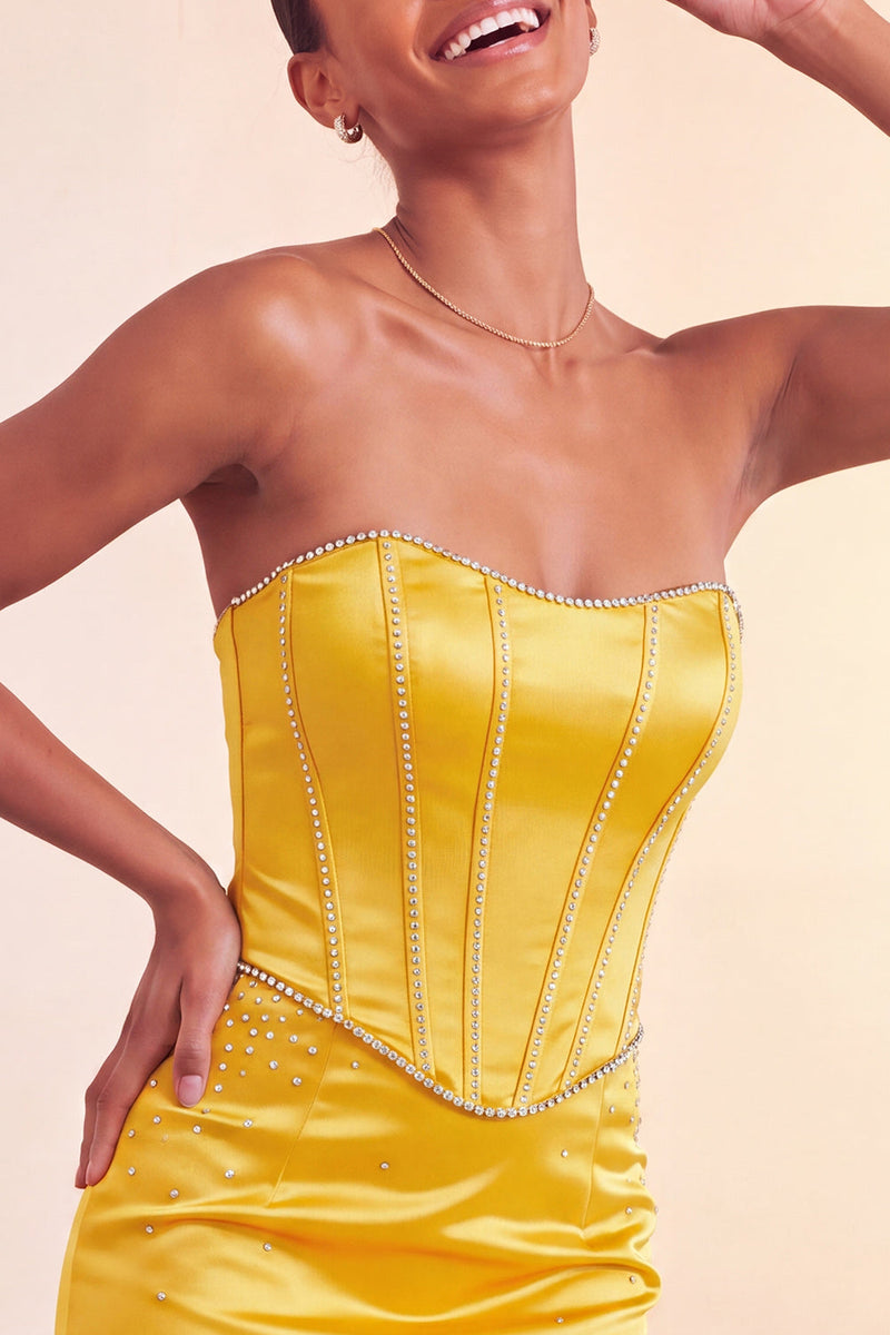 Laden Sie das Bild in den Galerie-Viewer, Trägerloses Bodycon Lake Blue Perlen-Kurzes Homecoming-Kleid mit Rüschen