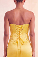 Laden Sie das Bild in den Galerie-Viewer, Trägerloses Bodycon Lake Blue Perlen-Kurzes Homecoming-Kleid mit Rüschen