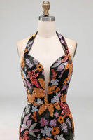 Laden Sie das Bild in den Galerie-Viewer, Schwarzes Pailletten Blumen Meerjungfrauen Neckholderhals Langes Festliches Kleid mit Schlitz