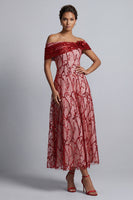 Laden Sie das Bild in den Galerie-Viewer, Rote schulterlose A-Linien-Pailletten Midi Mutter der Braut Kleid