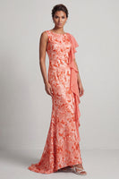 Laden Sie das Bild in den Galerie-Viewer, Champagner-Meerjungfrauen-Pailletten Bateau-Ausschnitt Langes Mutter-der-der-Braut-Kleid mit Rüschen
