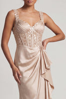 Laden Sie das Bild in den Galerie-Viewer, Weißes Meerjungfrauen-Korsett mit gerafften Pailletten Midi-Mutter-der-Braut-Kleid mit Rüschen