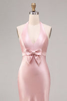 Laden Sie das Bild in den Galerie-Viewer, Dunkelrosa Meerjungfrauen-Satin-Neckholderhals Rückenloses Midi-Kleid mit Schleife
