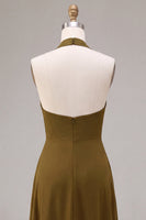 Laden Sie das Bild in den Galerie-Viewer, Chiffon Olive A-Linie Neckholder-Midi-Kleid mit Rüschen