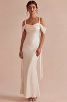 Laden Sie das Bild in den Galerie-Viewer, Leichtes Champagner-Kaltschulter-Meerjungfrauen-Midi-Kleid