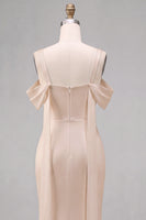 Laden Sie das Bild in den Galerie-Viewer, Leichtes Champagner-Kaltschulter-Meerjungfrauen-Midi-Kleid