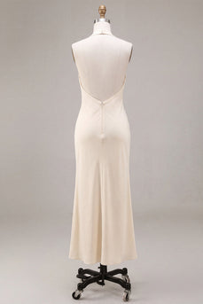Chiffon Aprikose Meerjungfrauen Neckholderhals Gerafftes Midi-Kleid mit Rüschen und 3D-Blume