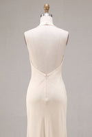 Laden Sie das Bild in den Galerie-Viewer, Chiffon-Aprikosen-Meerjungfrauen-Neckholderhals mit gerafftem Midi-Kleid mit Rüschen und 3D-Blume