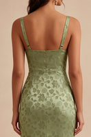 Laden Sie das Bild in den Galerie-Viewer, Hellgrünes Satin-Bodycon gerafftes Midi-Blumenkleid mit Schlitz