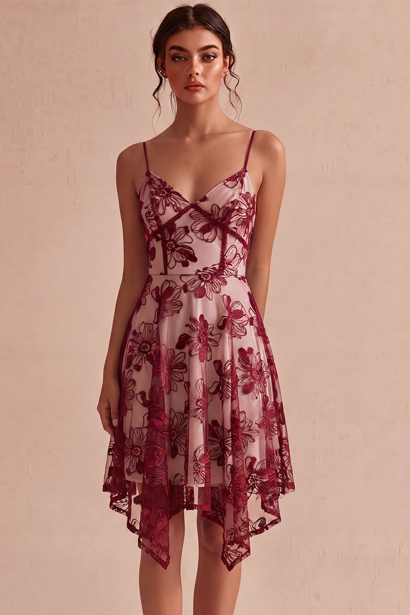 Laden Sie das Bild in den Galerie-Viewer, A-Line Ivory Spaghetti Träger Blumen Minikleid