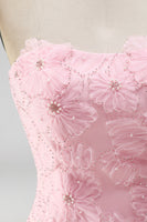 Laden Sie das Bild in den Galerie-Viewer, Rosa A-Linie Trägerloses Perlenbesetztes Kurzes Abendkleid