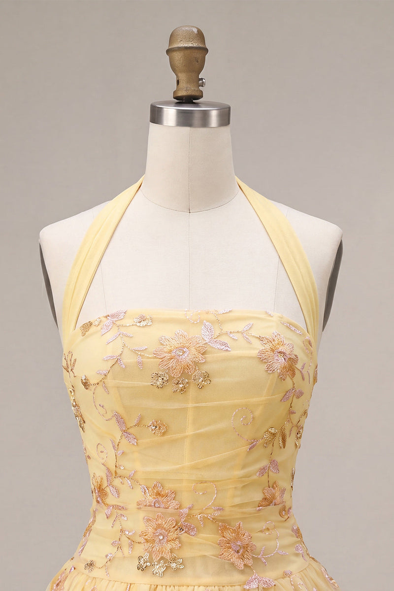 Laden Sie das Bild in den Galerie-Viewer, A-Linie gelbes Neckholder-Neckholder-Kleid mit Blumenstickerei zum Homecoming-Kleid