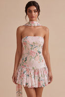 Laden Sie das Bild in den Galerie-Viewer, Glitzerndes weißes Pink Flower A-Line trägerloses Pailletten-Homecoming-Kleid mit Halsschal