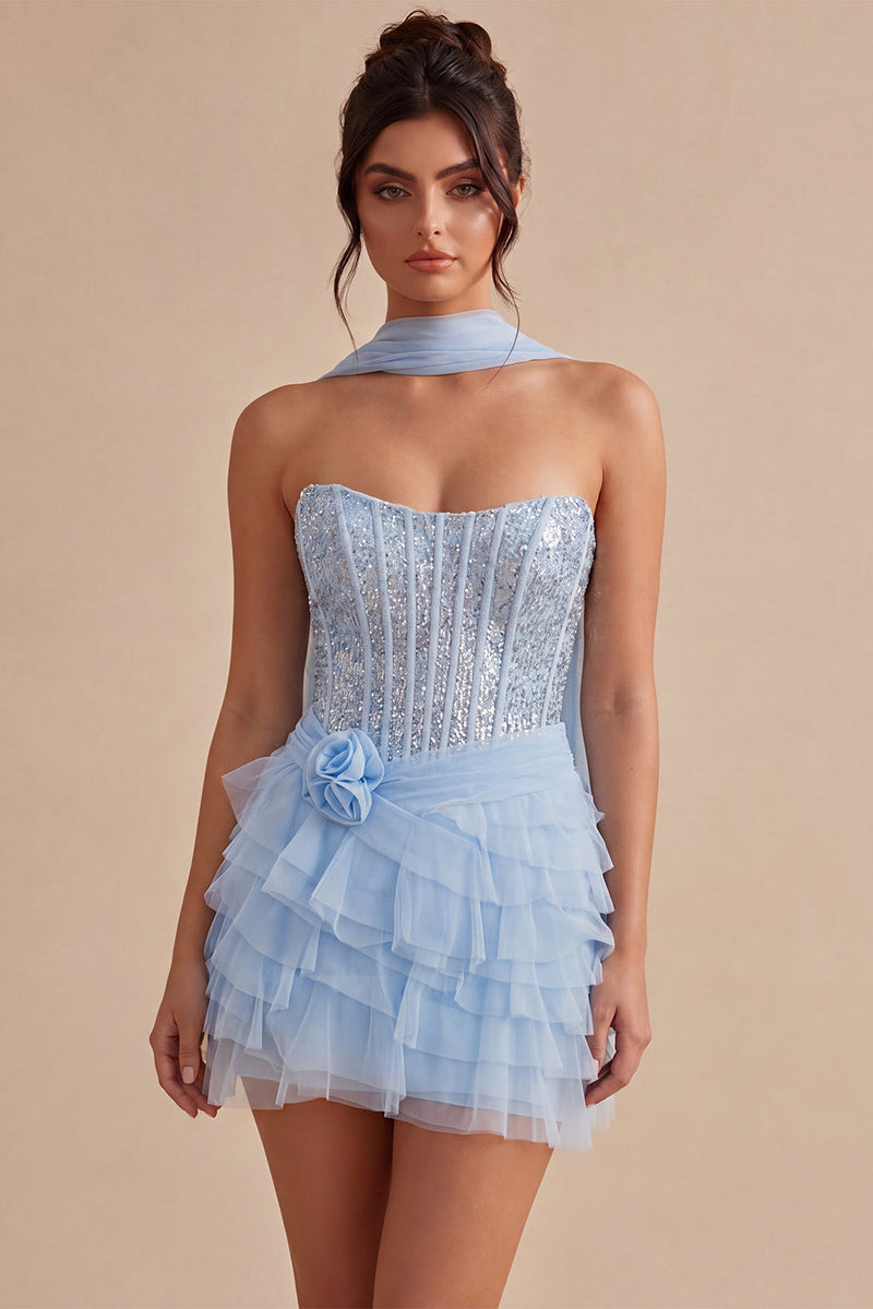 Laden Sie das Bild in den Galerie-Viewer, Himmelblaues Korsett mit gestuften Pailletten A-Linie trägerloses Homecoming-Kleid mit Halsschal