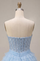 Laden Sie das Bild in den Galerie-Viewer, Himmelblaues Korsett mit gestuften Pailletten A-Linie trägerloses Homecoming-Kleid mit Halsschal
