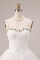 Laden Sie das Bild in den Galerie-Viewer, Lace Sweetheart Weißes A-Linien-Korsett, kurzes Homecoming-Kleid mit Rüschen