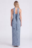 Laden Sie das Bild in den Galerie-Viewer, Staubiges Blaues Jacquard Maxi Brautjungfernkleid mit Halstuch