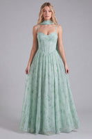Laden Sie das Bild in den Galerie-Viewer, Salbei Chiffon A-Linie Korsett Langes Brautjungfernkleid mit Blumenmuster und Halstuch