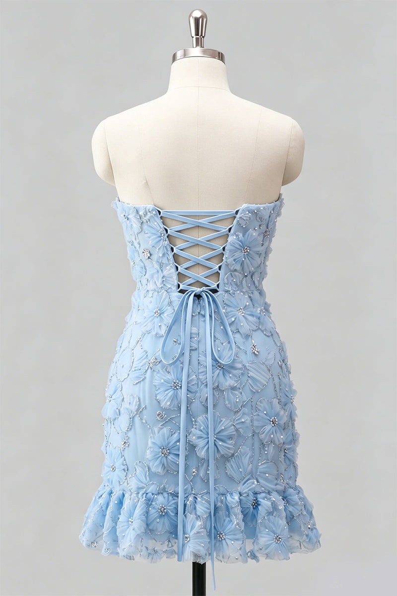 Laden Sie das Bild in den Galerie-Viewer, Hellblaues, bodycon, trägerloses, gerüschtes Blumenperlen-Homecoming-Kleid mit Schnürung hinten
