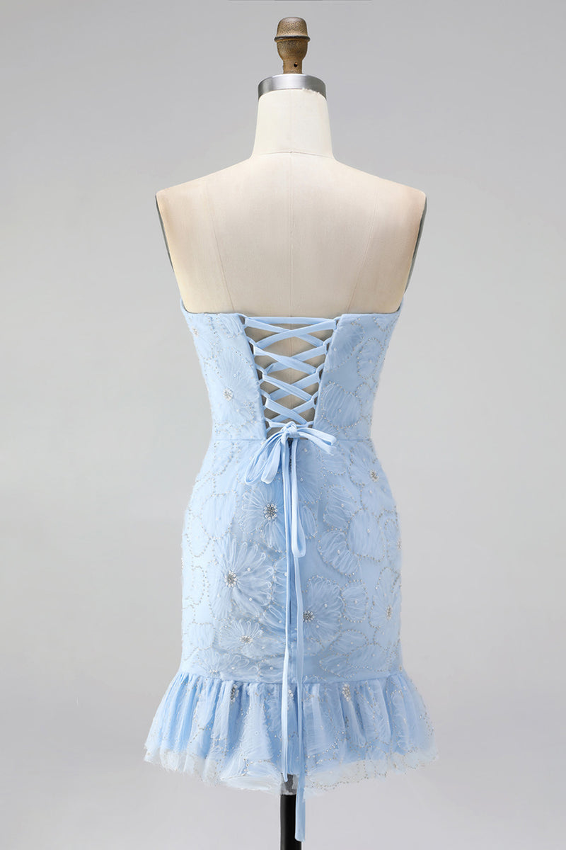 Laden Sie das Bild in den Galerie-Viewer, Hellblaues Bodycon Trägerloses Gerüschtes Blumenperlen Kurzes Abendkleid mit Schnürung