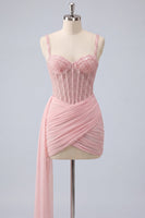 Laden Sie das Bild in den Galerie-Viewer, Rosa Bodycon-Korsett mit gerafftem Perlen-Spitzen-Back-Homecoming-Kleid mit Schärpe