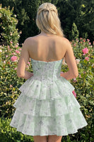Laden Sie das Bild in den Galerie-Viewer, Sweetheart gestuftes A-Linien-Rosa Blumenkorsett Kurzes Homecoming-Kleid