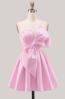 Laden Sie das Bild in den Galerie-Viewer, A-Linie Narzissen-Satin-Trägerloses, gerafftes Spitzen-Heimkehrkleid mit Schleife
