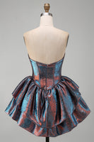 Laden Sie das Bild in den Galerie-Viewer, Irisierendes metallisches Trägerloses Korsett mit baskischer Taille Homecoming-Kleid mit Rüschen