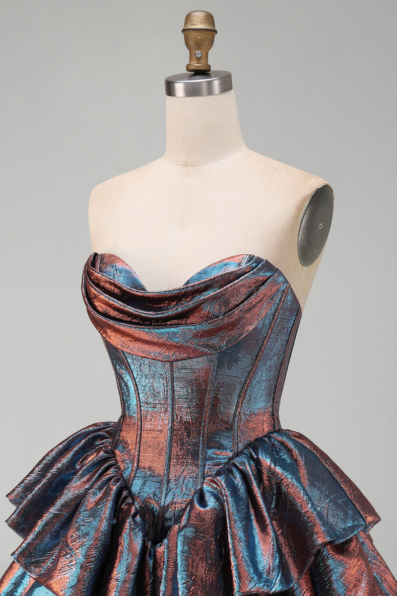 Laden Sie das Bild in den Galerie-Viewer, Irisierendes metallisches Trägerloses Korsett mit baskischer Taille Homecoming-Kleid mit Rüschen