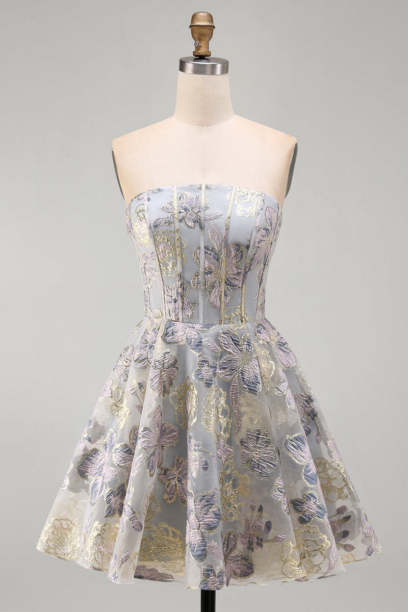 Laden Sie das Bild in den Galerie-Viewer, A-Linie blaues blumiges trägerloses Korsett mit Rüschen aus Jacquard-Spitze Rücken-Homecoming-Kleid